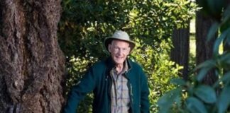 Pioneering Mountaineer and Former REI CEO Jim Whittaker Dies at 97